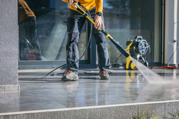 Spring Cleaning in Ferry Pass, FL